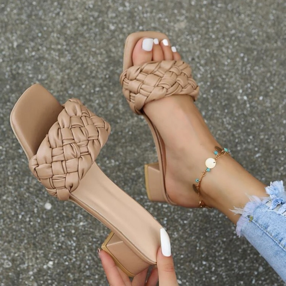 SHEIN Braided Design Chunky Mules
